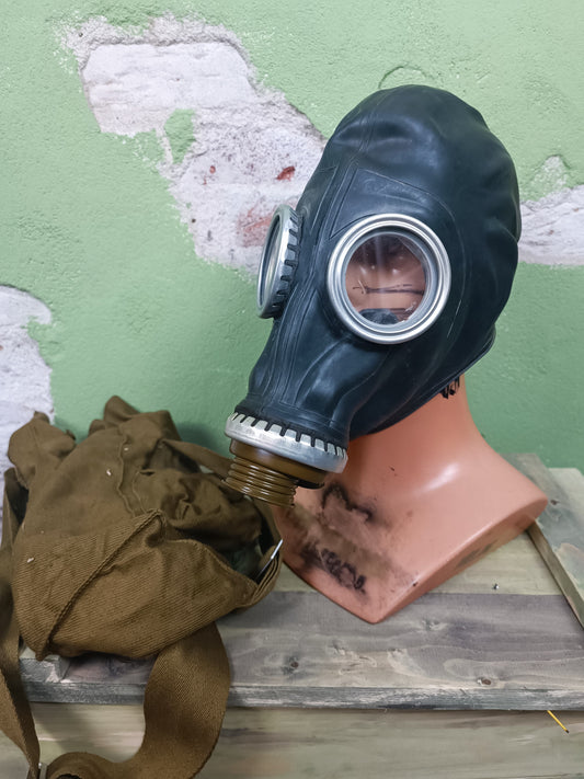 Soviet GP-5 Gasmask (Black) size: 2