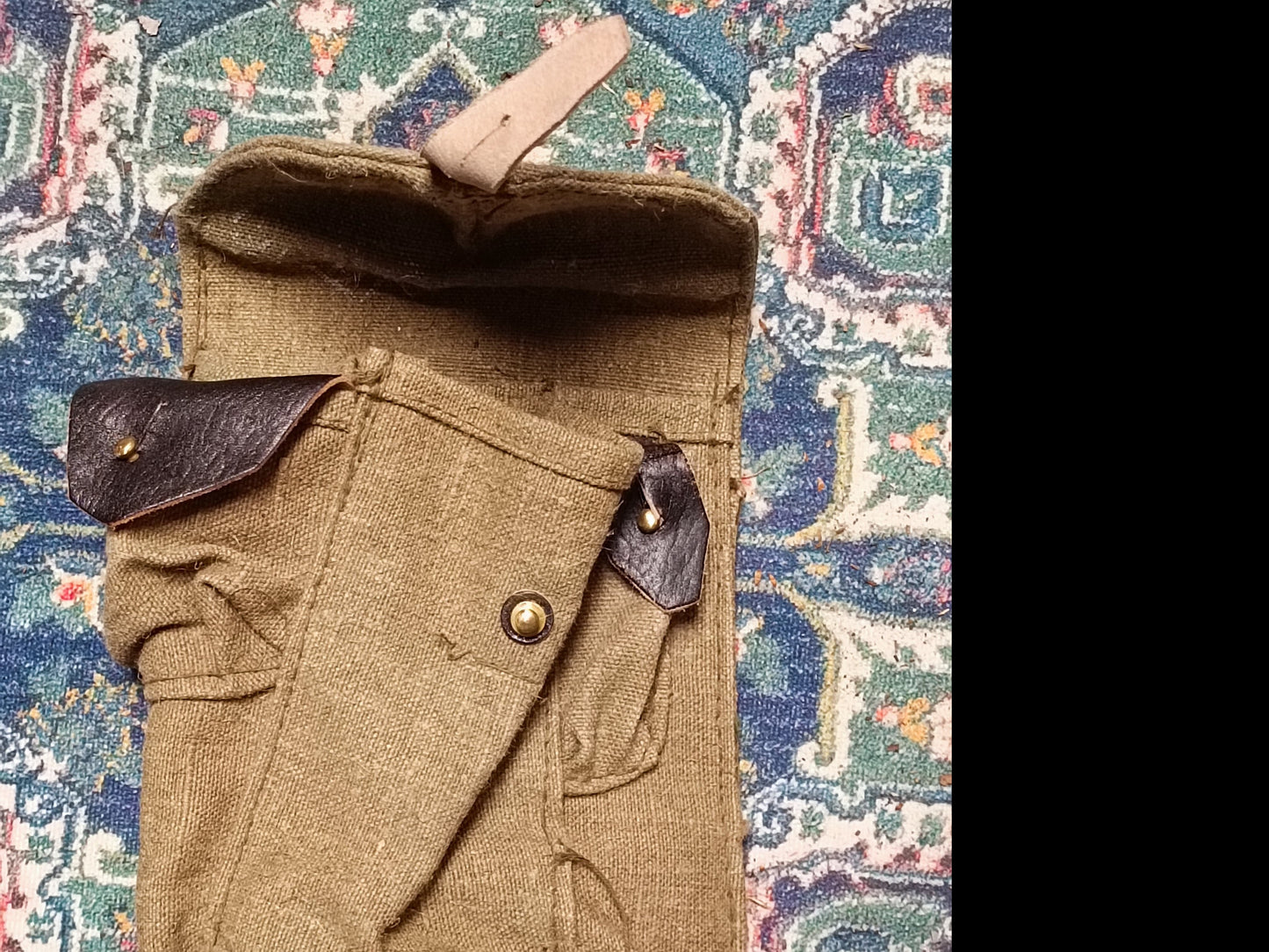 Soviet 3 Cell Ammo Pouch