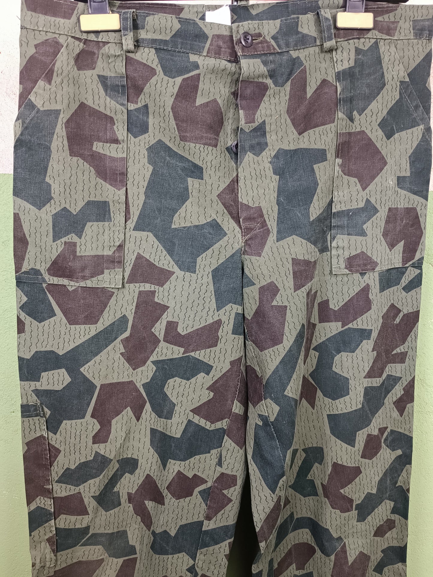 Issued Bulgarian Splinter Field pants L