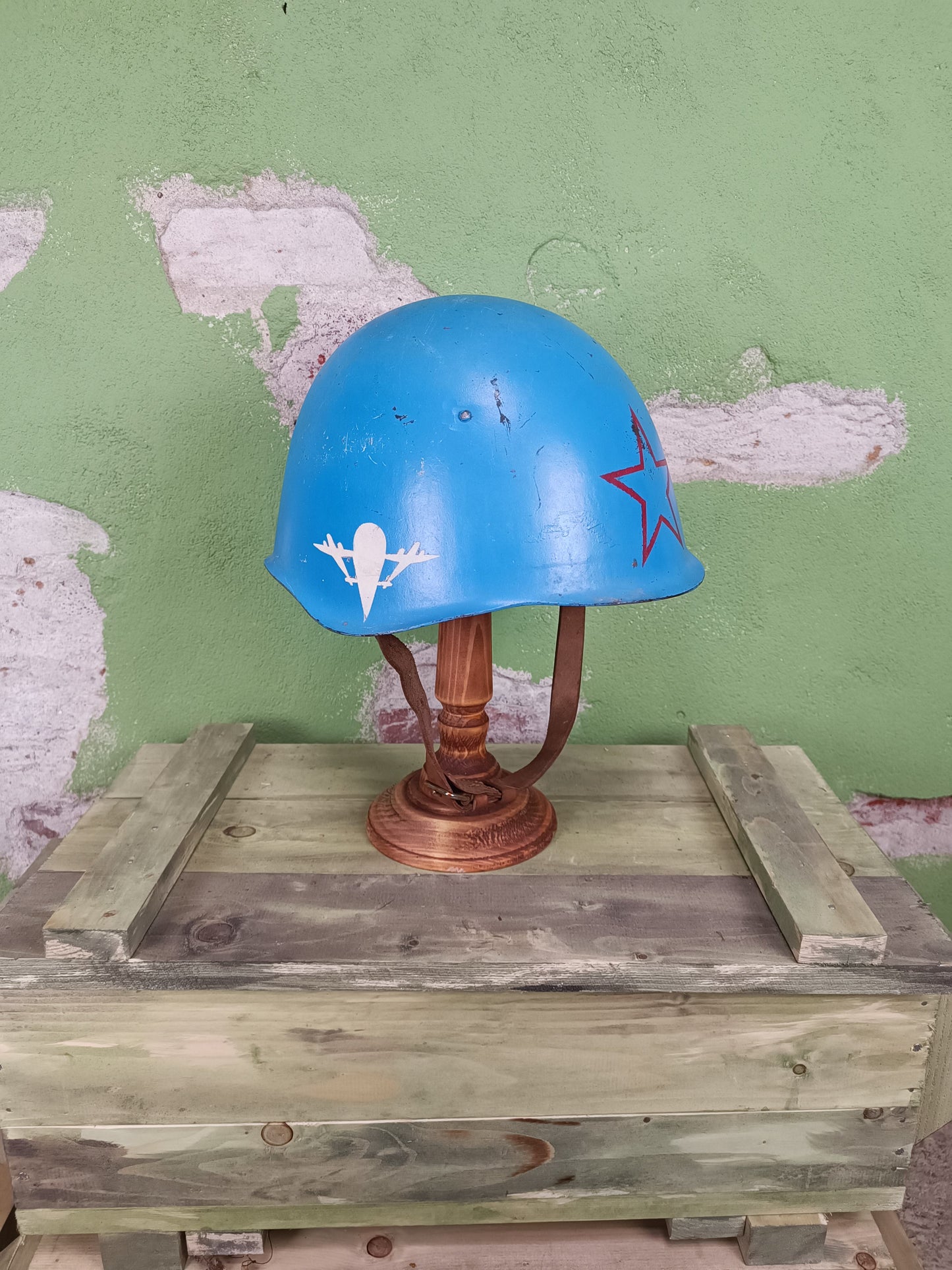 Polish wz.50 helmet VDV painted