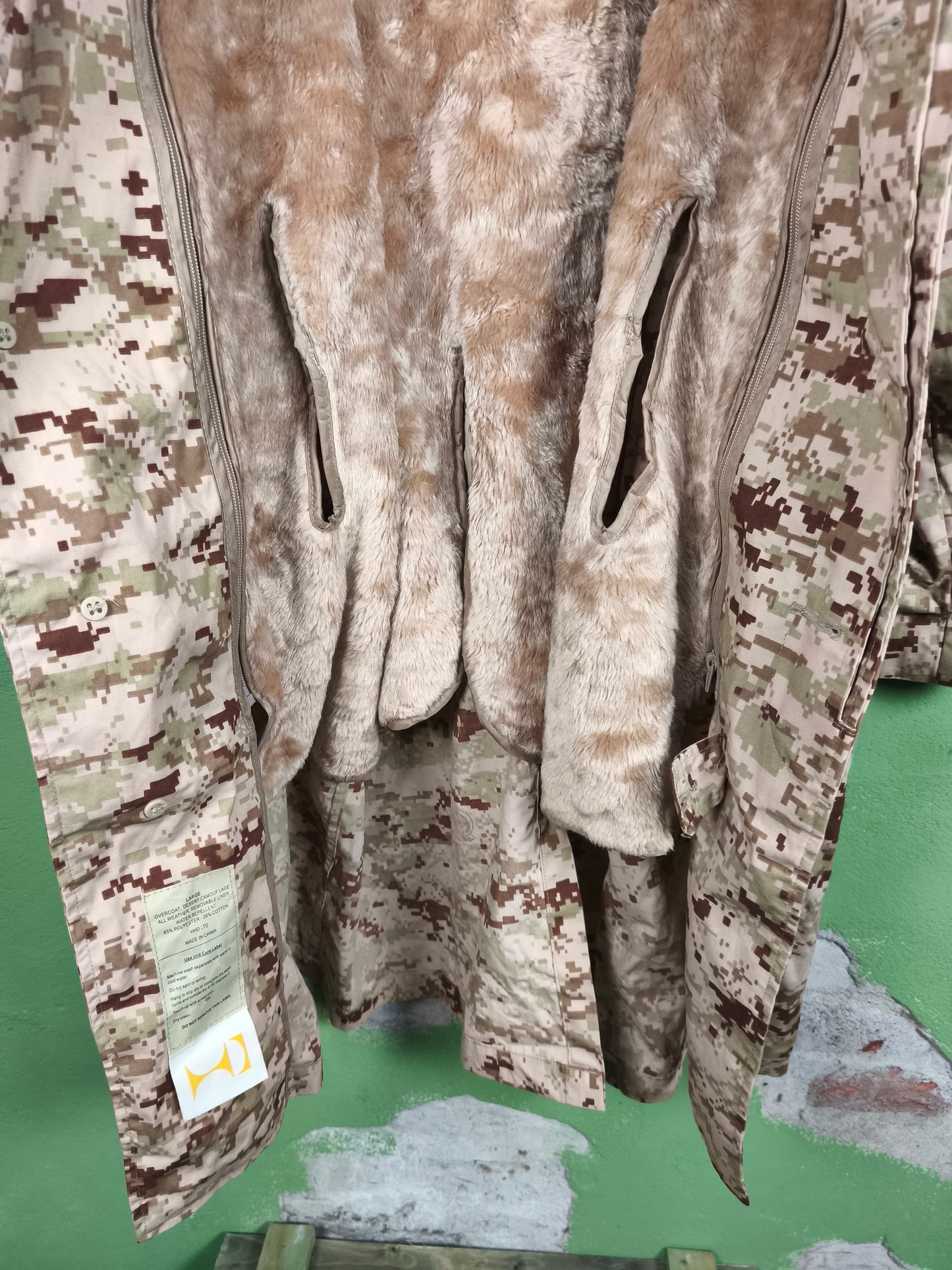 Saudi Arabia Digital (SANG) National Guards Long Parka + Faux Fur Liner