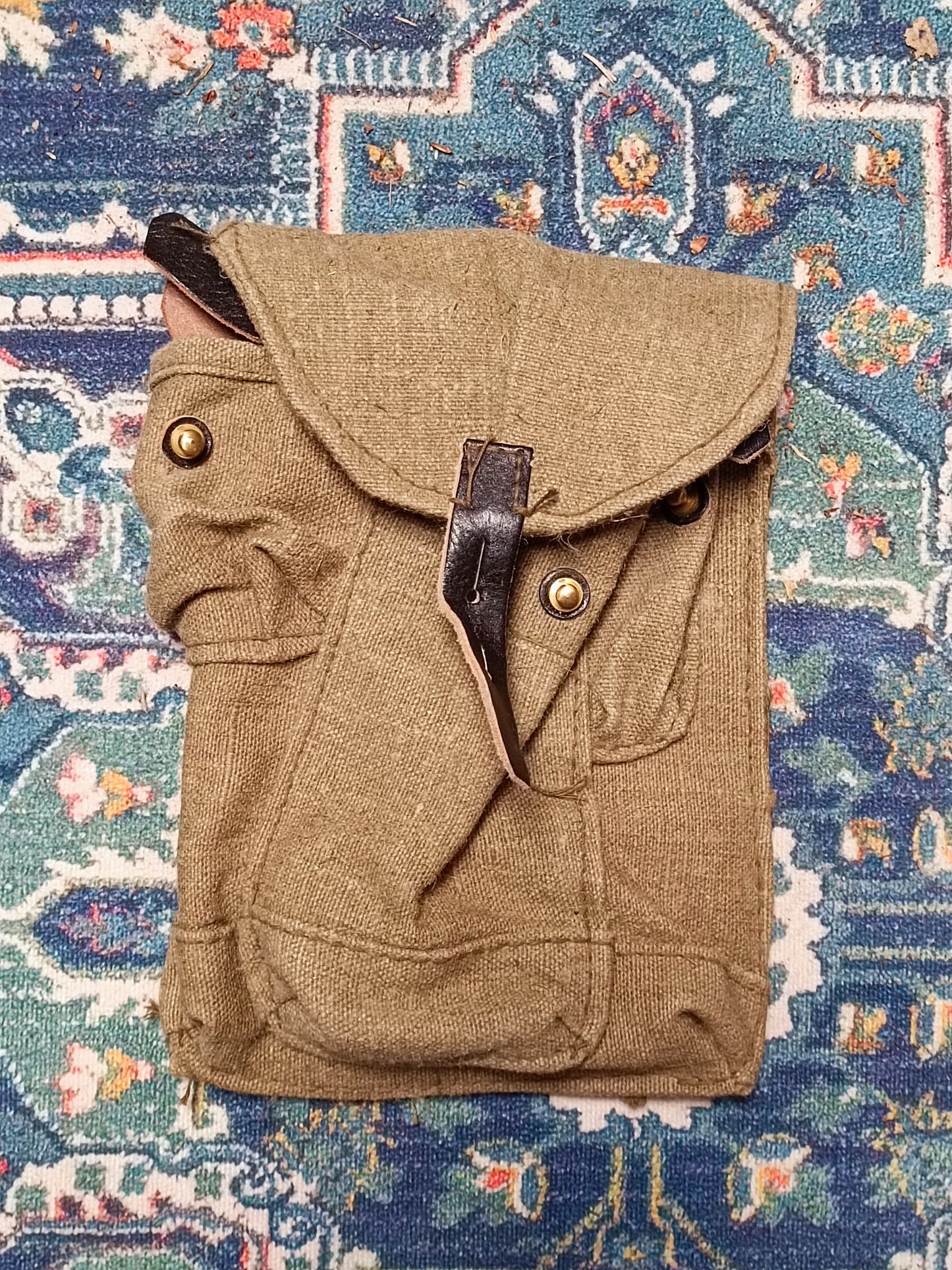 Soviet 3 Cell Ammo Pouch