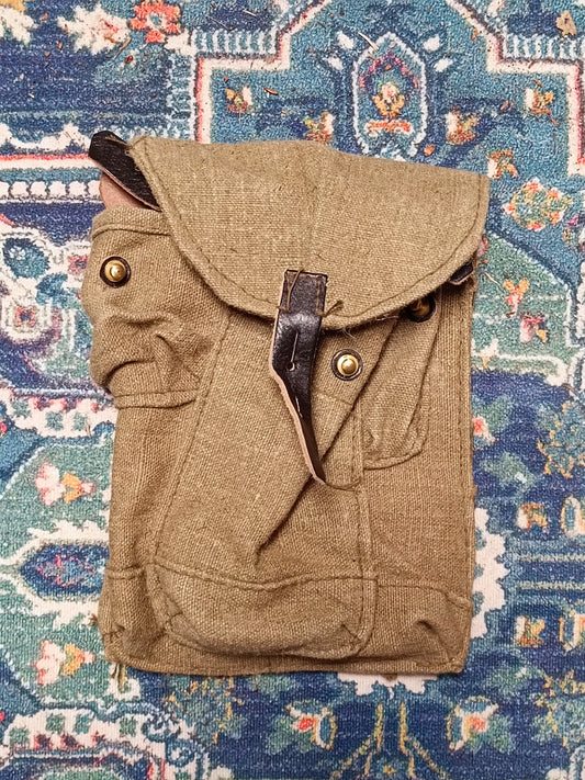 Soviet 3 Cell Ammo Pouch