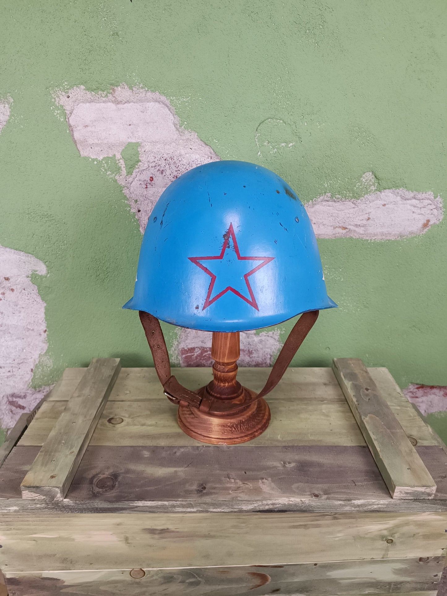 Polish wz.50 helmet VDV painted