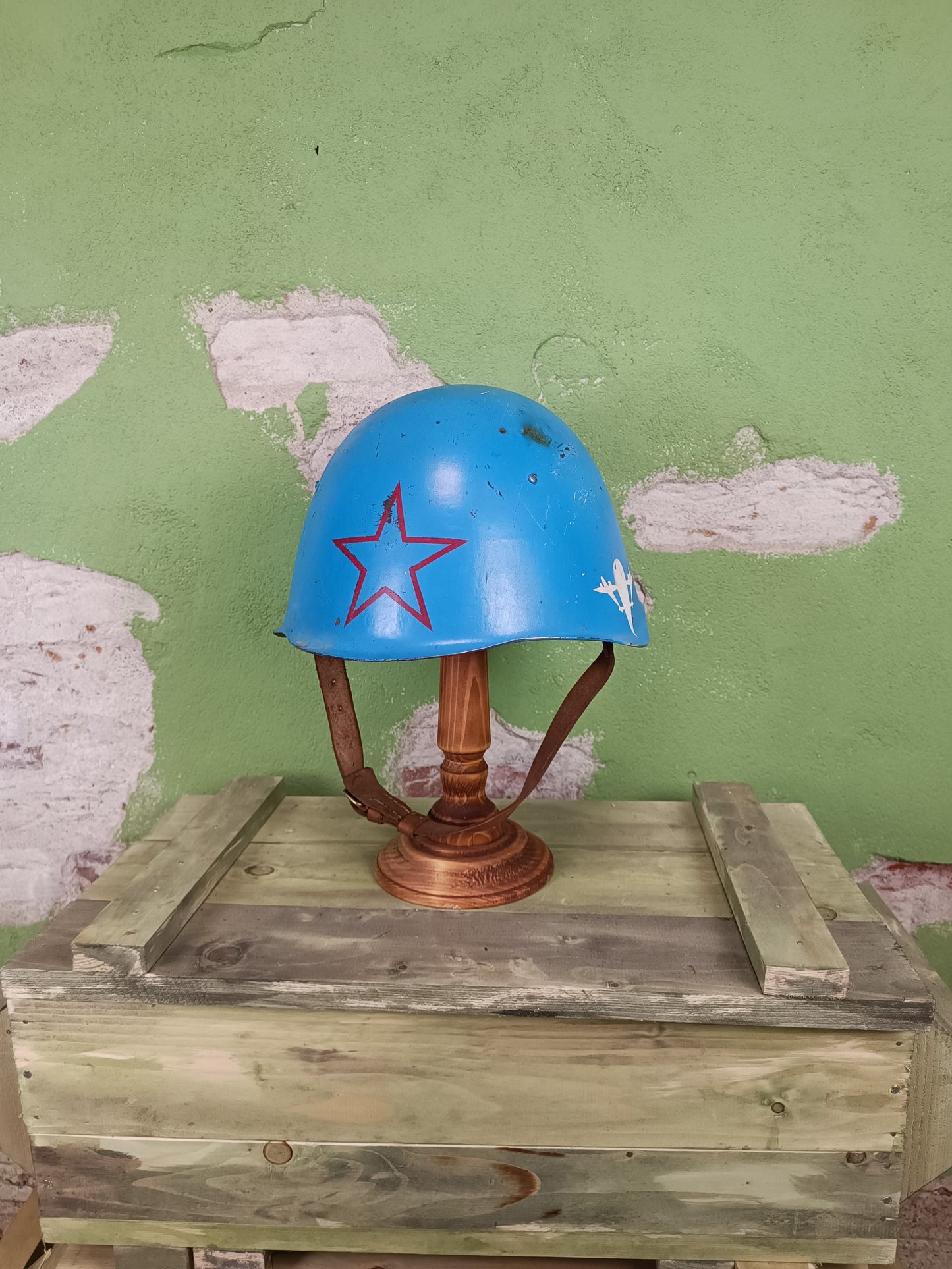 Polish wz.50 helmet VDV painted