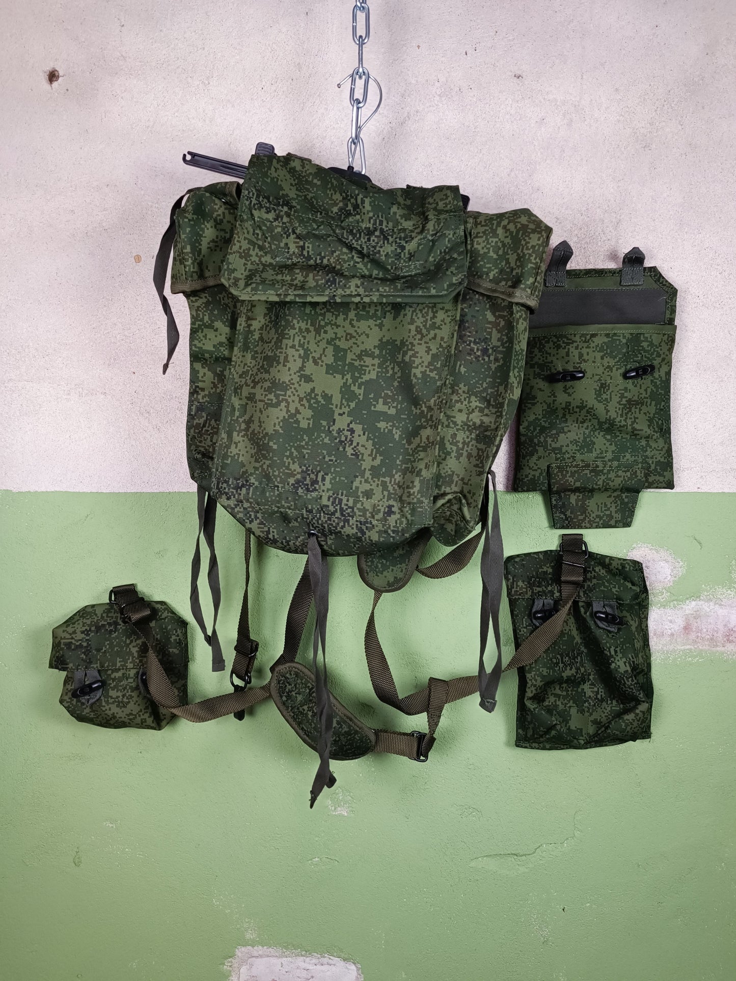 Unissued 2017 RD-54 EMR VDV Paratrooper Backpack / vest.