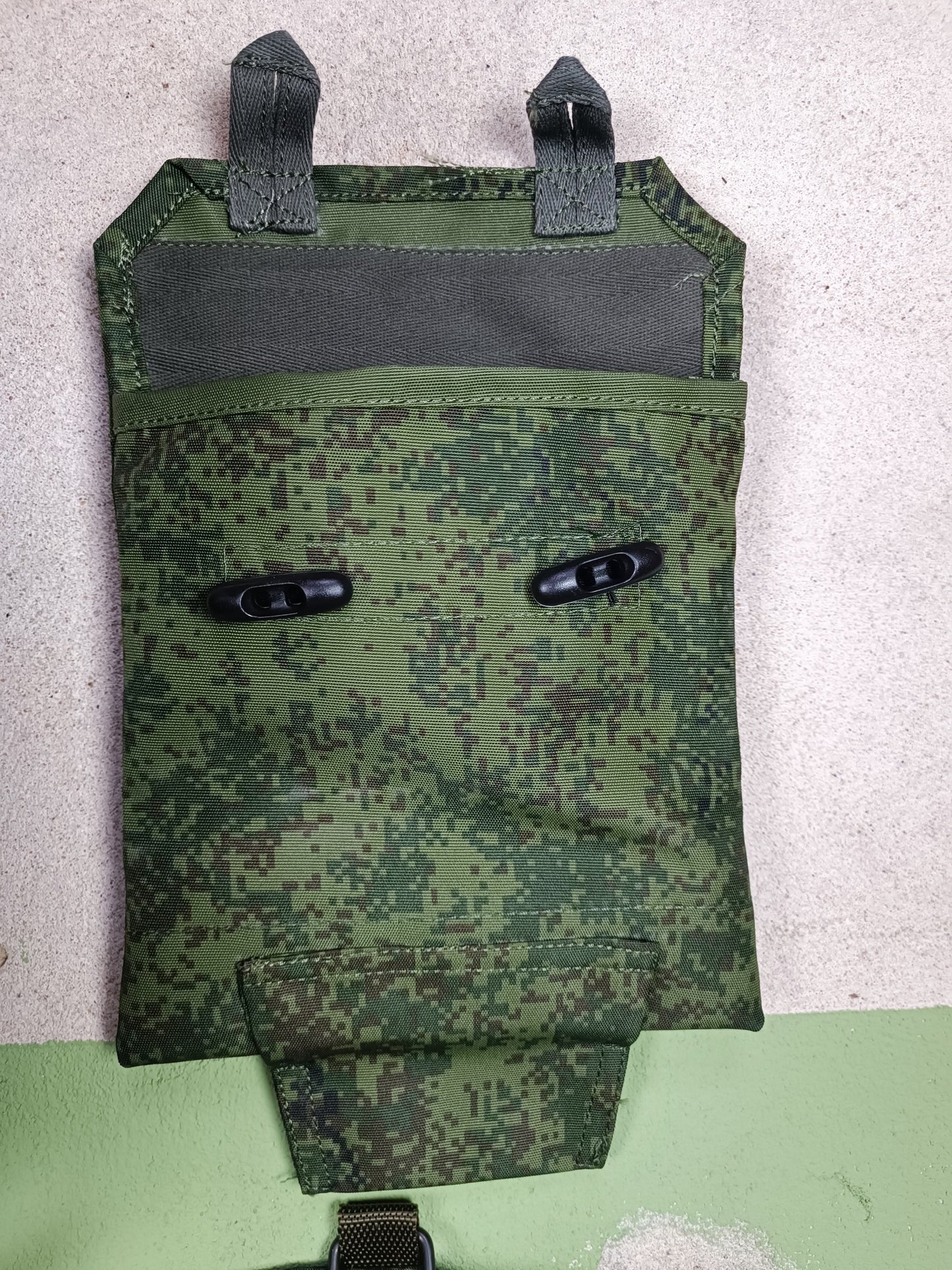 Unissued 2017 RD-54 EMR VDV Paratrooper Backpack / vest.